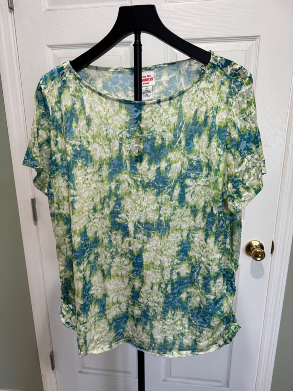 Women’s Ruby Rd too. Short sleeved. Blue, green and white. Has camisole 1X